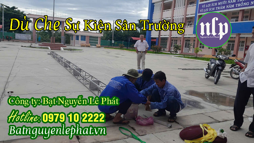 bạt dù che sân trường Dù che náng sân trường học