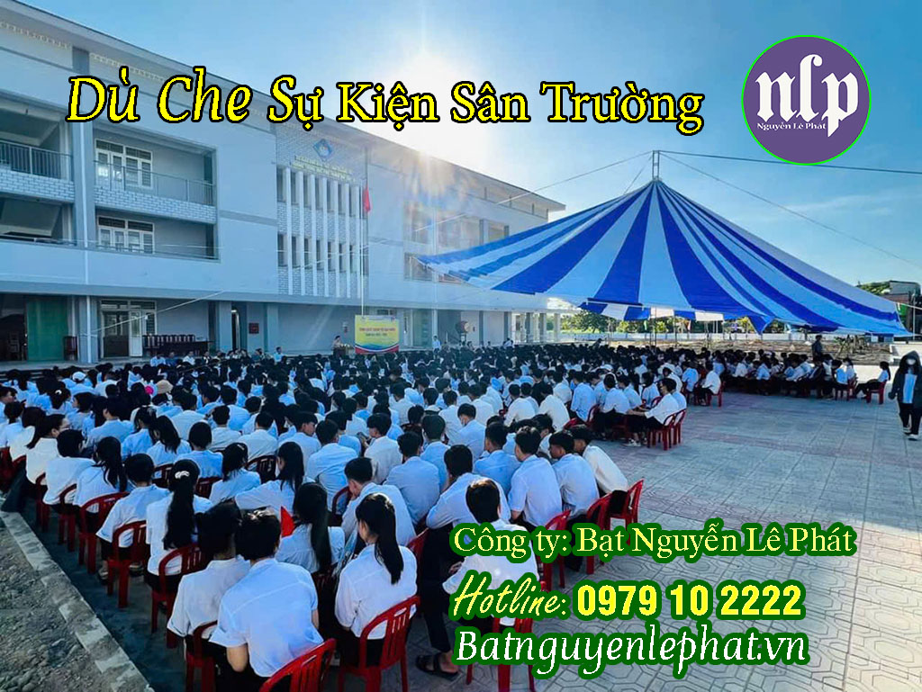 Dù Che Nắng Sân Trường